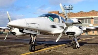 DEA Aviation G-XDEA Diamond DA-42 Twin Star