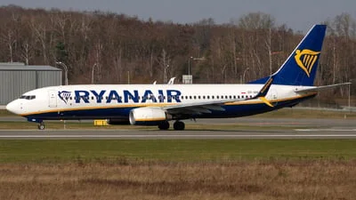 Ryanair (Buzz) SP-RNL Boeing 737-8AS