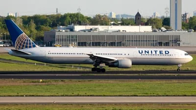 United Airlines N69059 Boeing 767-424(ER)