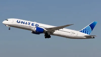 United Airlines N24990 Boeing 787-9 Dreamliner