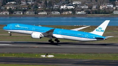 KLM Royal Dutch Airlines PH-BKM Boeing 787-10 Dreamliner