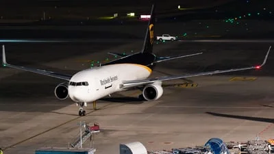 United Parcel Service (UPS) N328UP Boeing 767-34AF(ER)