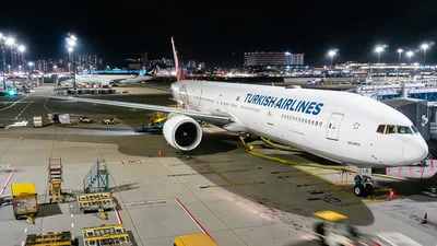 Turkish Airlines TC-LJD Boeing 777-3F2ER