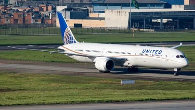 United Airlines N12004 Boeing 787-10 Dreamliner