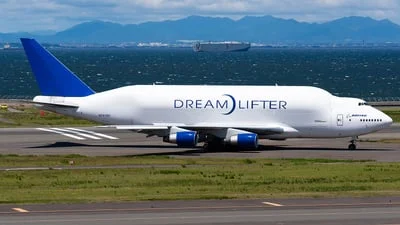 Boeing Company N747BC Boeing 747-4J6(LCF)