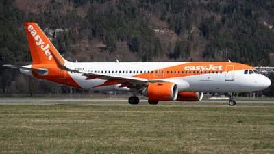 easyJet G-UZLK Airbus A320-251N