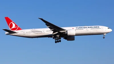 Turkish Airlines TC-LJK Boeing 777-3F2ER