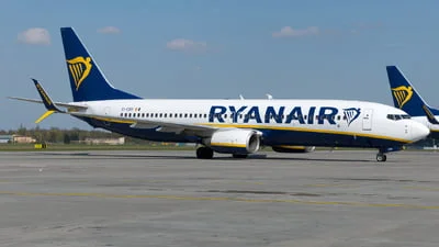 Ryanair EI-EBS Boeing 737-8AS