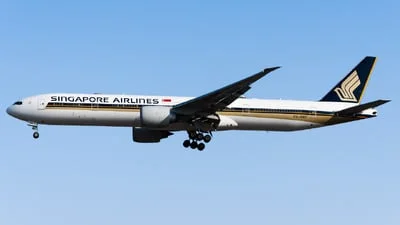 Singapore Airlines 9V-SNC Boeing 777-312ER