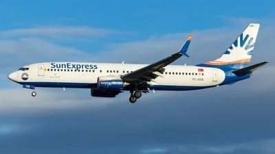 SunExpress TC-SOE Boeing 737-8HC