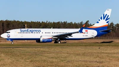 SunExpress TC-SMD Boeing 737-8 MAX