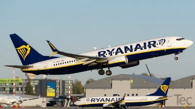 Ryanair EI-GSJ Boeing 737-8AS