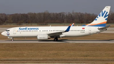 SunExpress TC-SPS Boeing 737-82R