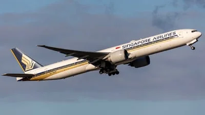 Singapore Airlines 9V-SWK Boeing 777-312ER