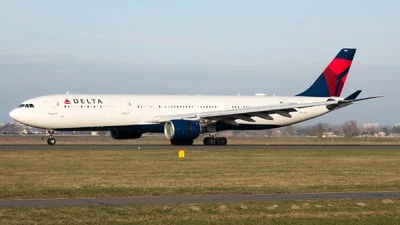 Delta Air Lines N808NW Airbus A330-323