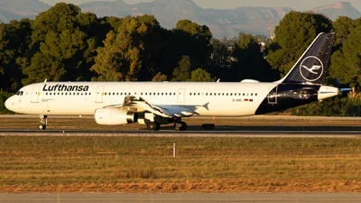 Lufthansa D-AIRL Airbus A321-131