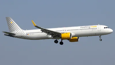Vueling EC-NYC Airbus A321-271NX