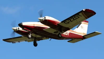 Private G-ZZOT Piper PA-34-220T Seneca V