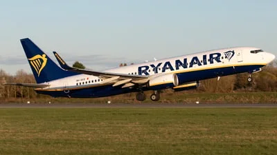 Ryanair (Malta Air) 9H-QCE Boeing 737-8AS