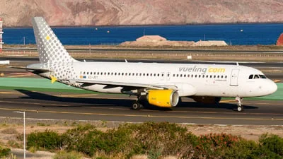 Vueling EC-JSY Airbus A320-214