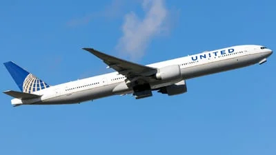 United Airlines N2341U Boeing 777-322ER