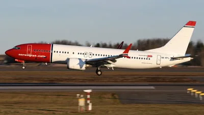 Norwegian SE-RTL Boeing 737-8 MAX