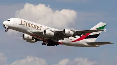 Emirates A6-EEB Airbus A380-861
