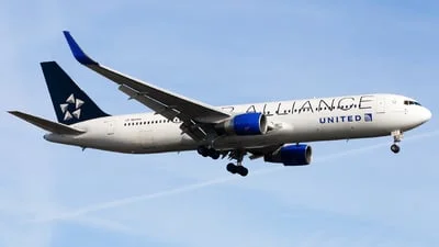 United Airlines N653UA Boeing 767-322(ER)