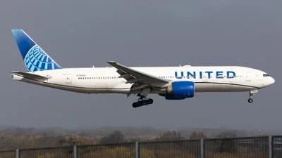 United Airlines N78002 Boeing 777-224(ER)