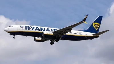 Ryanair EI-DCY Boeing 737-8AS