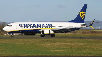 Ryanair UK G-RUKF Boeing 737-8AS