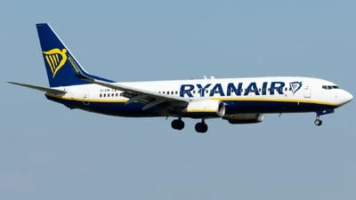 Ryanair EI-EMI Boeing 737-8AS