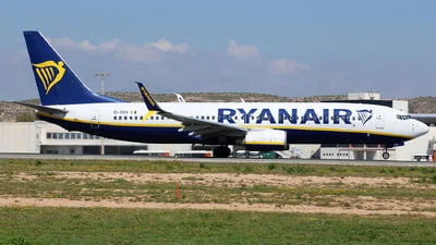 Ryanair EI-EKH Boeing 737-8AS