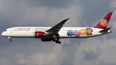 Juneyao Airlines B-209R Boeing 787-9 Dreamliner