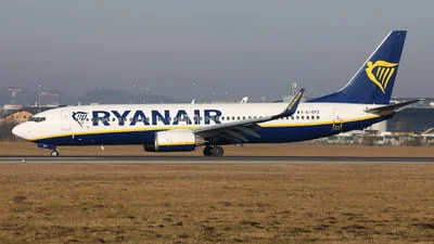 Ryanair EI-EFZ Boeing 737-8AS