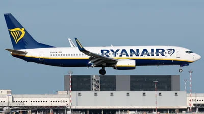 Ryanair EI-DCM Boeing 737-8AS