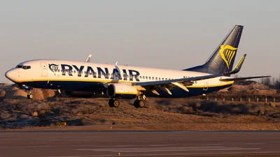 Ryanair EI-EMH Boeing 737-8AS