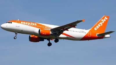 easyJet G-EZTG Airbus A320-214