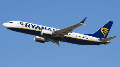 Ryanair EI-HES Boeing 737-8-200 MAX
