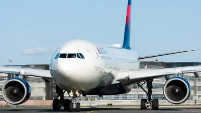Delta Air Lines N802NW Airbus A330-323