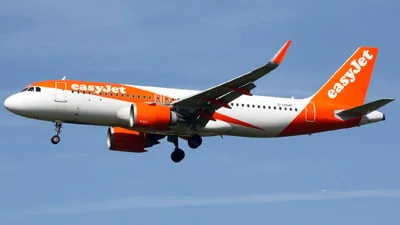 easyJet G-UZHP Airbus A320-251N