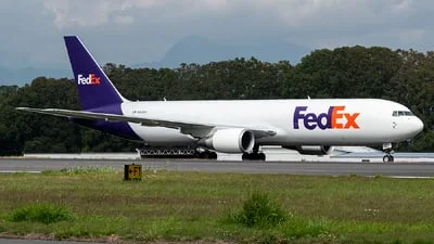 FedEx N113FE Boeing 767-3S2F(ER)