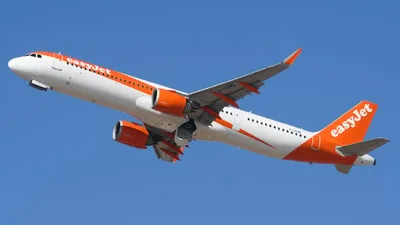 easyJet G-UZME Airbus A321-251NX