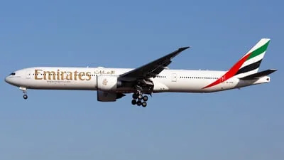 Emirates A6-EGQ Boeing 777-31HER
