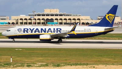 Ryanair EI-EBL Boeing 737-8AS