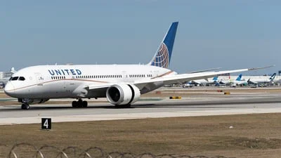 United Airlines N26909 Boeing 787-8 Dreamliner