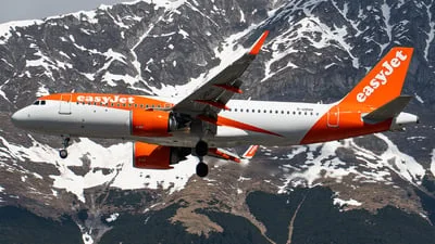 easyJet G-UZHV Airbus A320-251N