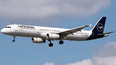 Lufthansa D-AIRS Airbus A321-131