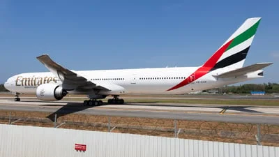 Emirates A6-EGP Boeing 777-31HER