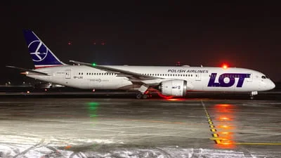 LOT Polish Airlines SP-LSG Boeing 787-9 Dreamliner